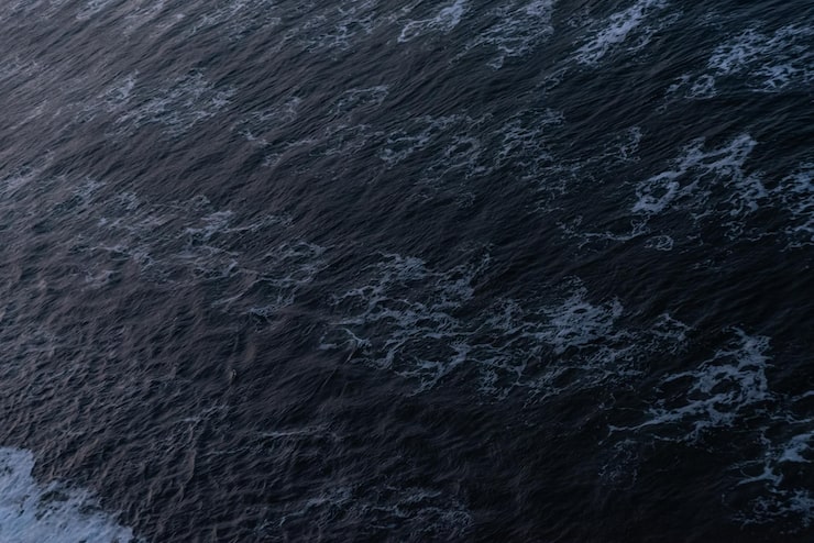 Dark, starry sky or deep ocean